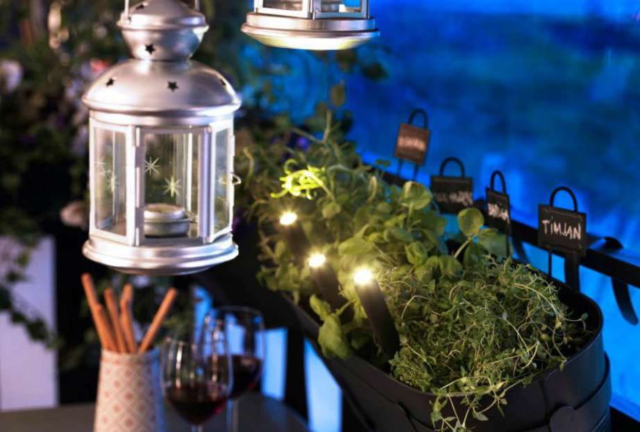 Με τον κατάλληλο φωτισμό σε υπνοδωμάτιο, μπάνιο και βεράντα, το σπίτι σας θα αποκτήσει τελείως άλλη ατμόσφαιρα! Πιο καλοκαιρινή!