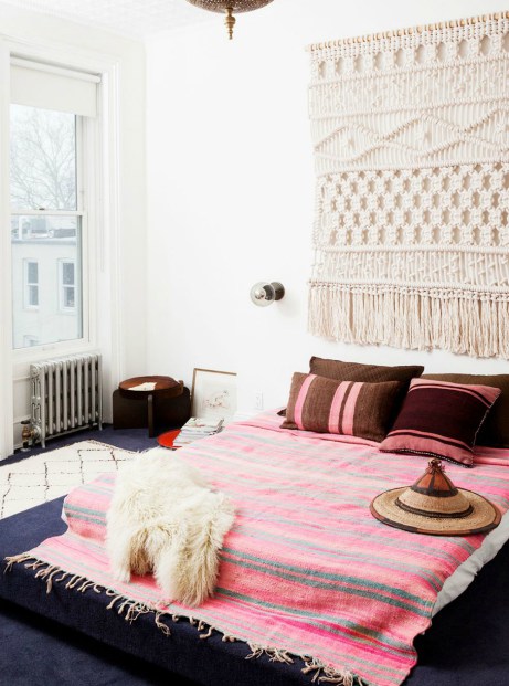 Οι ταπισερί στους τοίχους είναι ένα τρεντ αρκετά δημοφιλές αυτήν τη σεζόν.