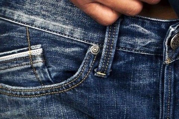Γιατί όλα τα τζιν έχουν μια μικρή τσέπη;